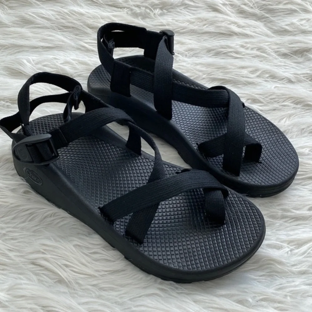 Chaco‎ | All Black Strappy Sandal
